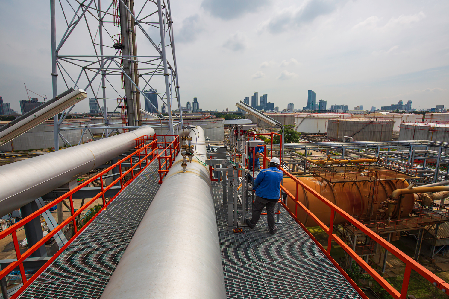 India and Sri Lanka Enhance Bilateral Ties with New Petrol Pipeline Project